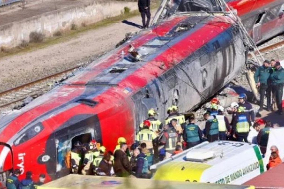 Tragedia ferroviaria en España: 39 fallecidos y 73 heridos tras choque