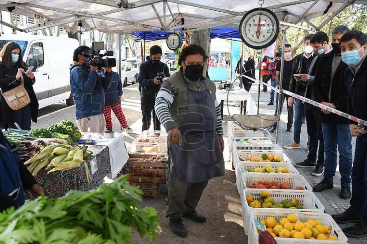El Gobierno abrió la inscripción para sumar productores independientes a ferias populares
