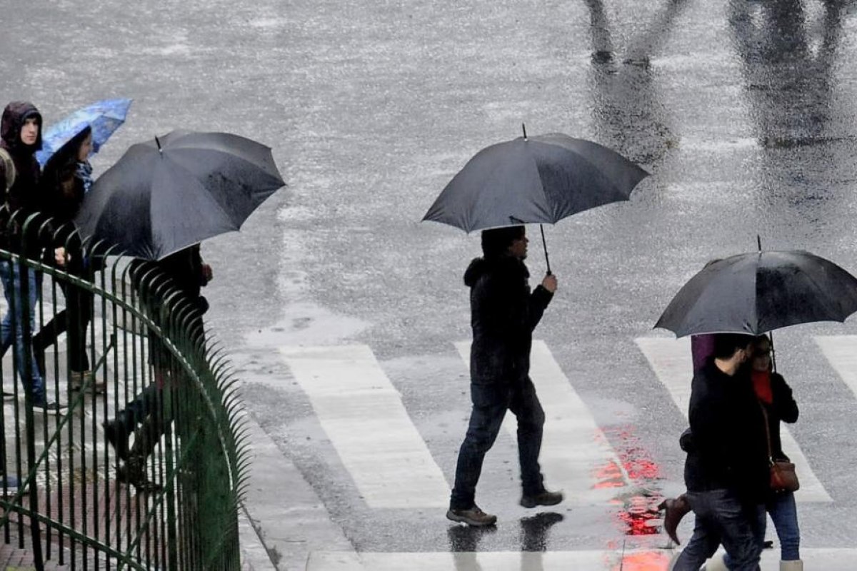 Pronóstico del tiempo: rige una alerta por tormentas fuertes para la Ciudad y la provincia de Buenos Aires
