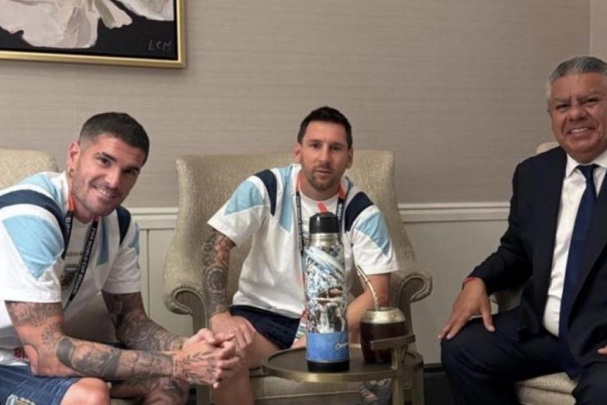 Chiqui Tapia y su apoyo incondicional a la selección argentina ante Egipto