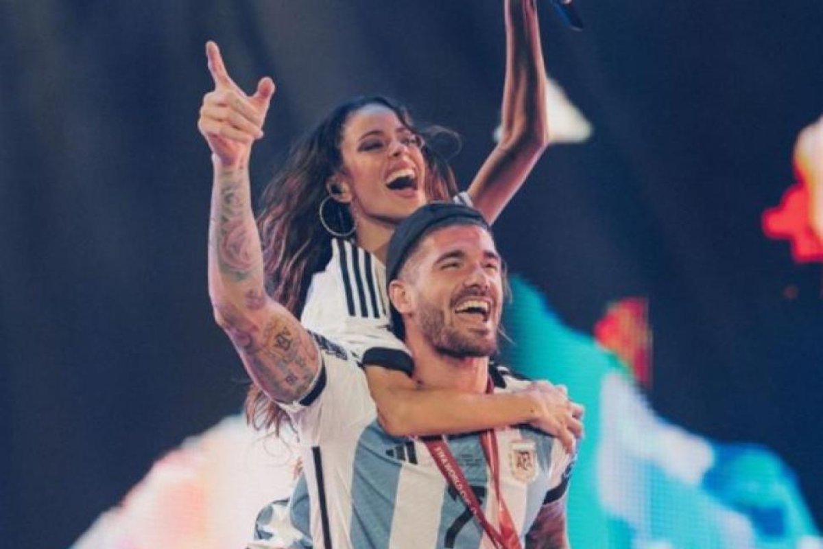 Tini Stoessel Brilla en Kansas Durante el Triunfo de la Selección Argentina