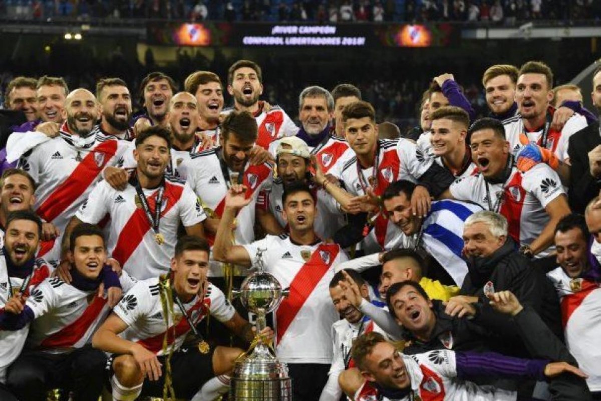 Ignacio Scocco: Legado y Retiro del Delantero Argentino de Élite