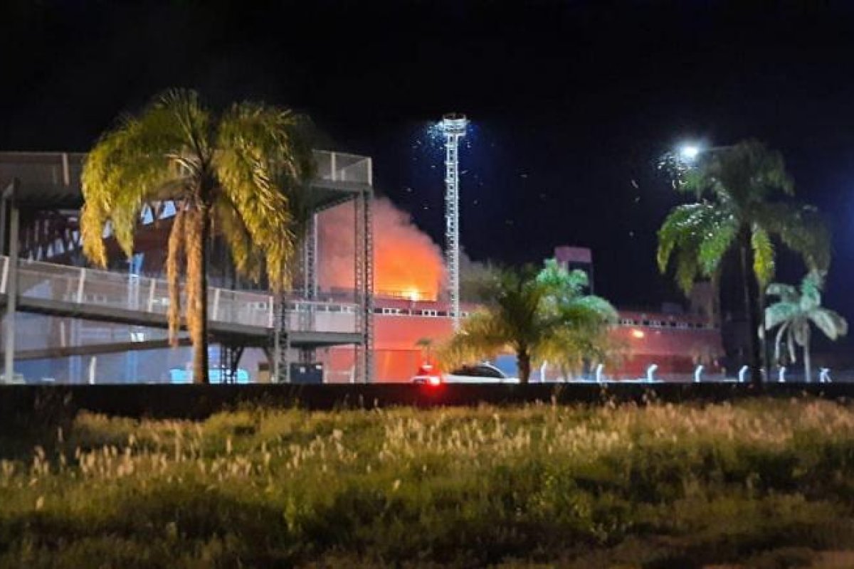 La Justicia investiga cómo se originó el incendio en el Autódromo Internacional de Termas de Río Hondo