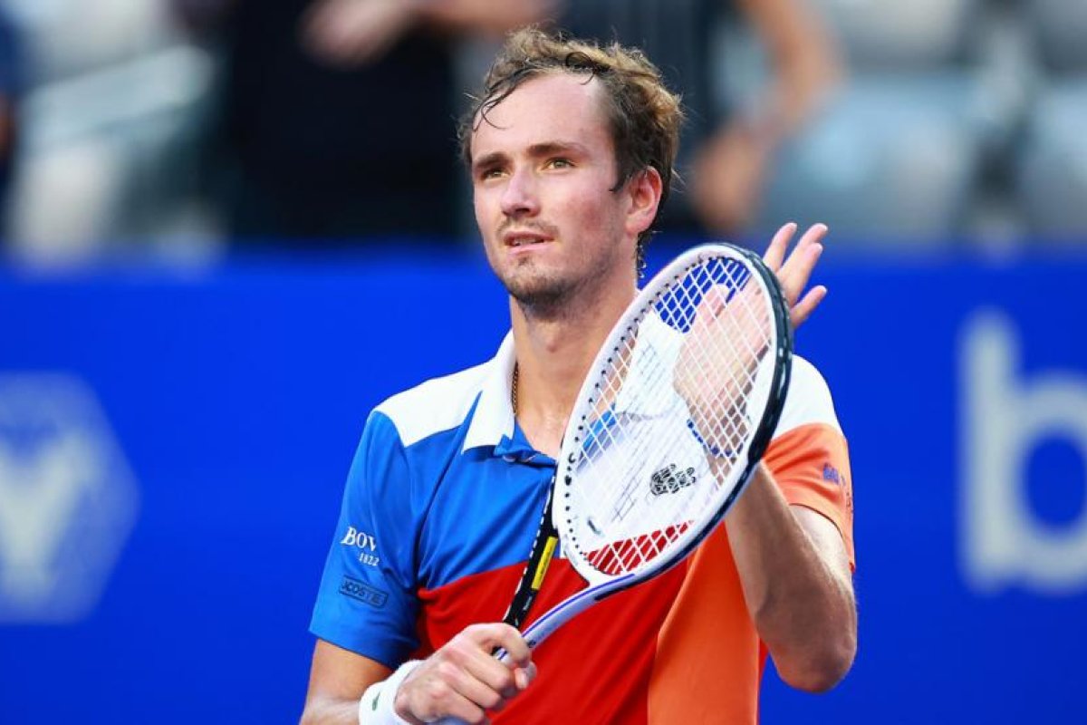 Daniil Medvédev destrona oficialmente a Djokovic como rey del tenis