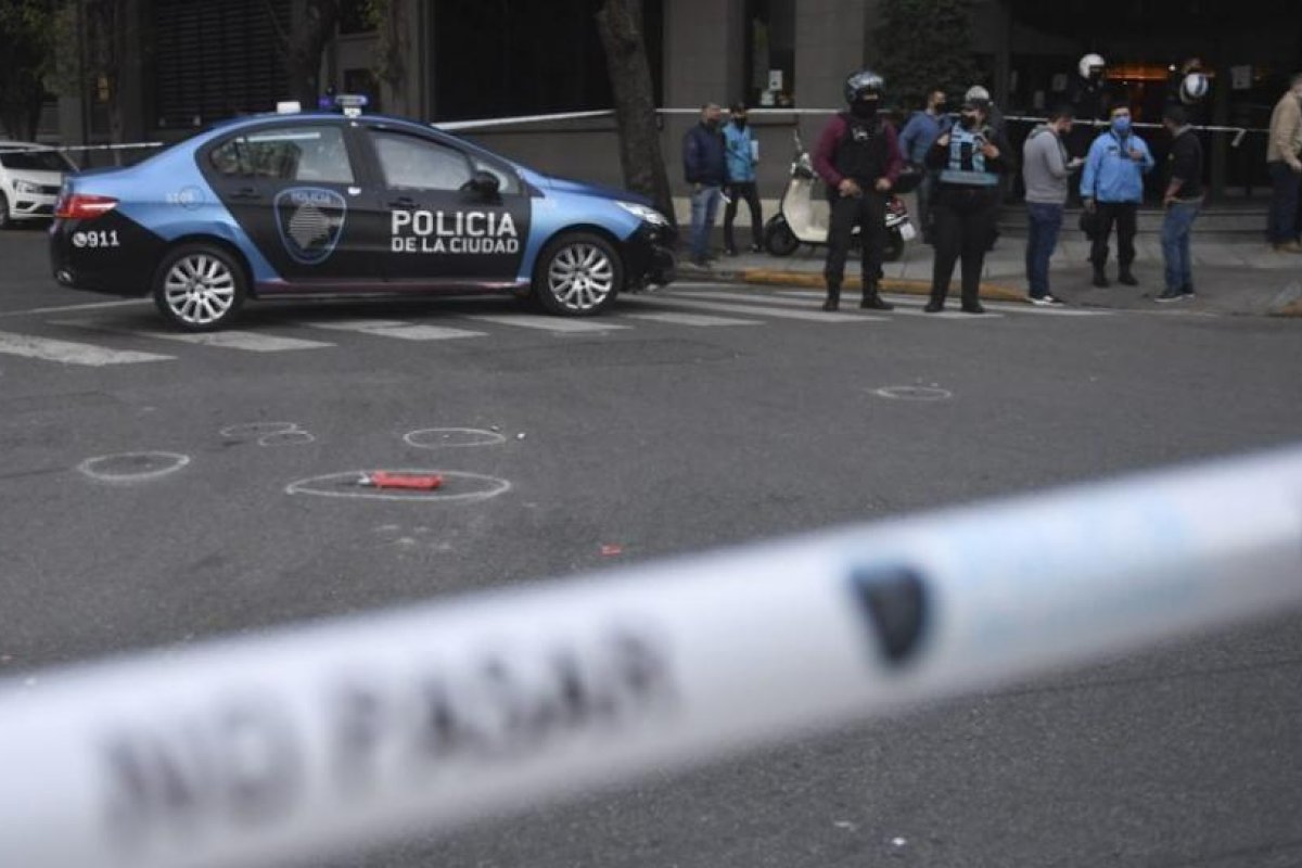 Murió el hombre que mató a puñaladas a un policía federal en Buenos Aires