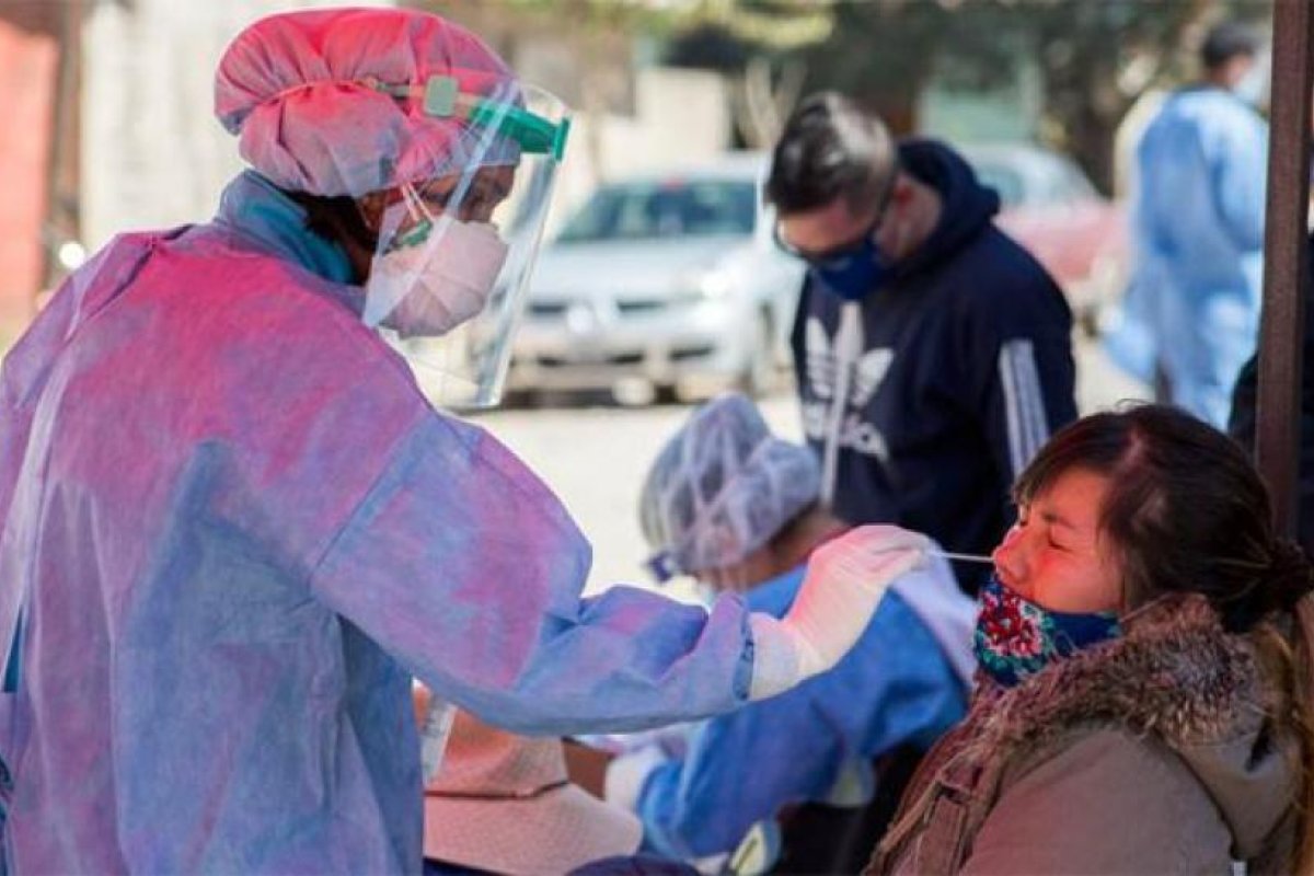 Coronavirus en Argentina: confirman 12.414 nuevos casos y son 883.882 los positivos