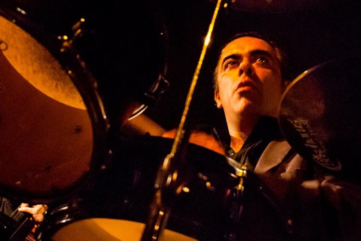 El gran baterista Oscar Giunta toca en su Mendoza natal