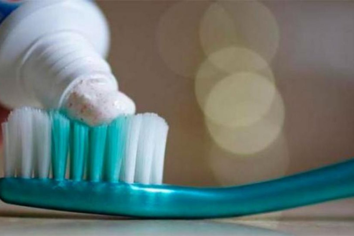 Se tragó por accidente el cepillo de dientes y tuvo que ir al hospital para que se lo saquen