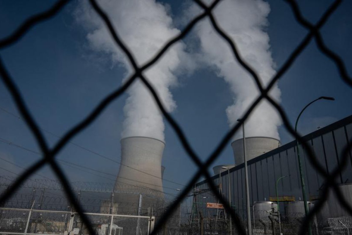 Francia desconecta el 50 % de sus reactores nucleares en medio de la crisis energética