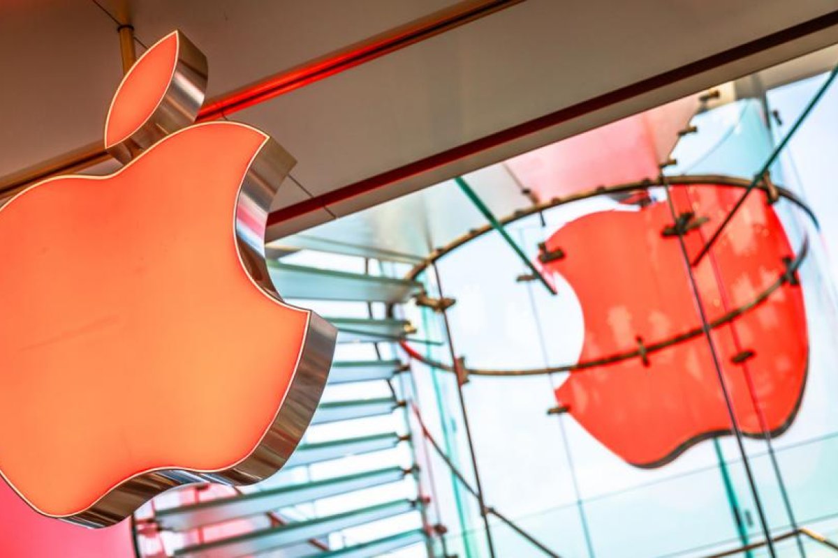 El creador de Telegram afirma que "poseer un iPhone te convierte en un esclavo digital de Apple" y que al usarlo se siente "devuelto a la Edad Media"