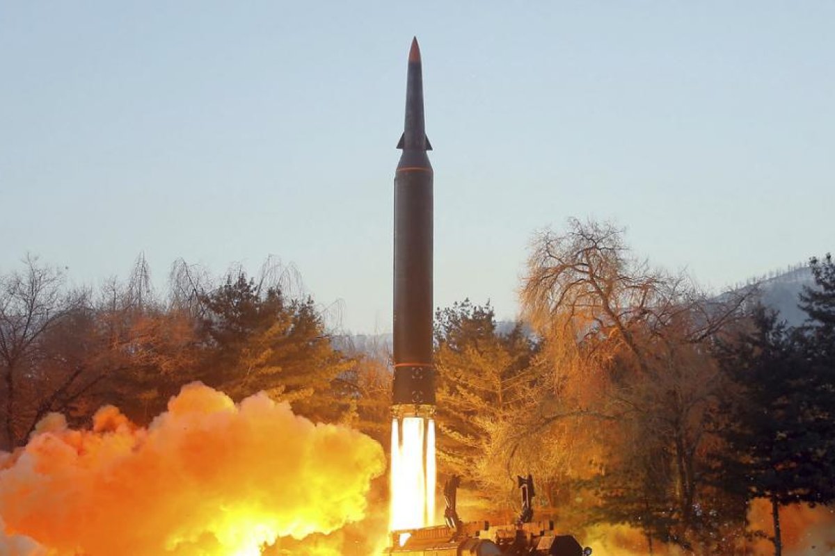Corea del Sur declara que Corea del Norte parece haber realizado un lanzamiento fallido de un misil balístico
