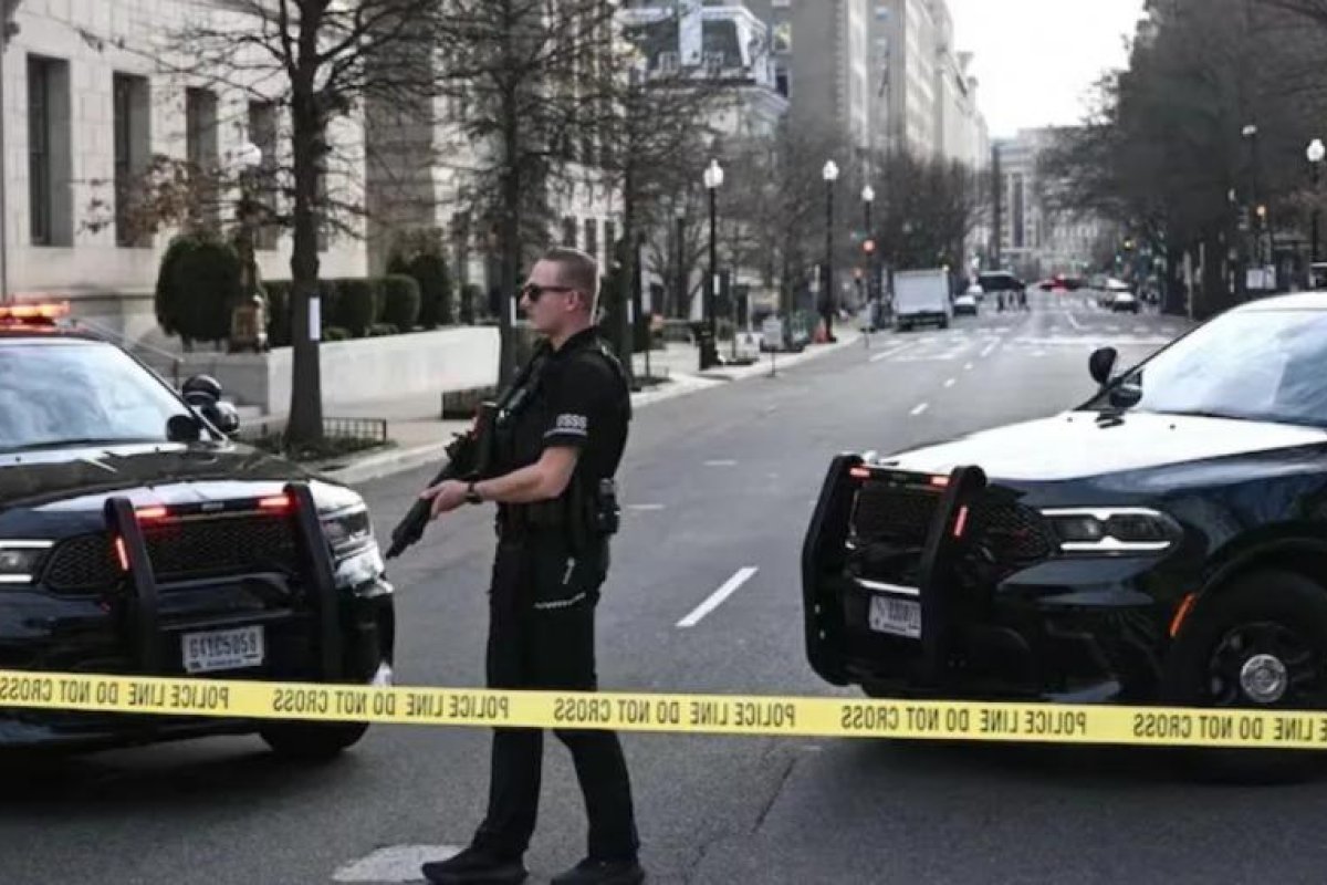 Incidente de Seguridad en Washington: Vehículo Infiltra Perímetro Casa Blanca