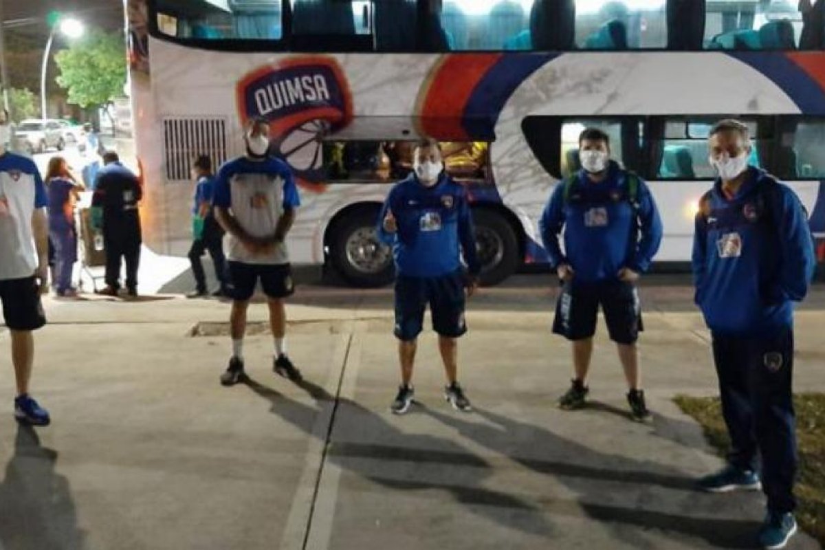 Quimsa partió a Buenos Aires con la ilusión de llegar a la final