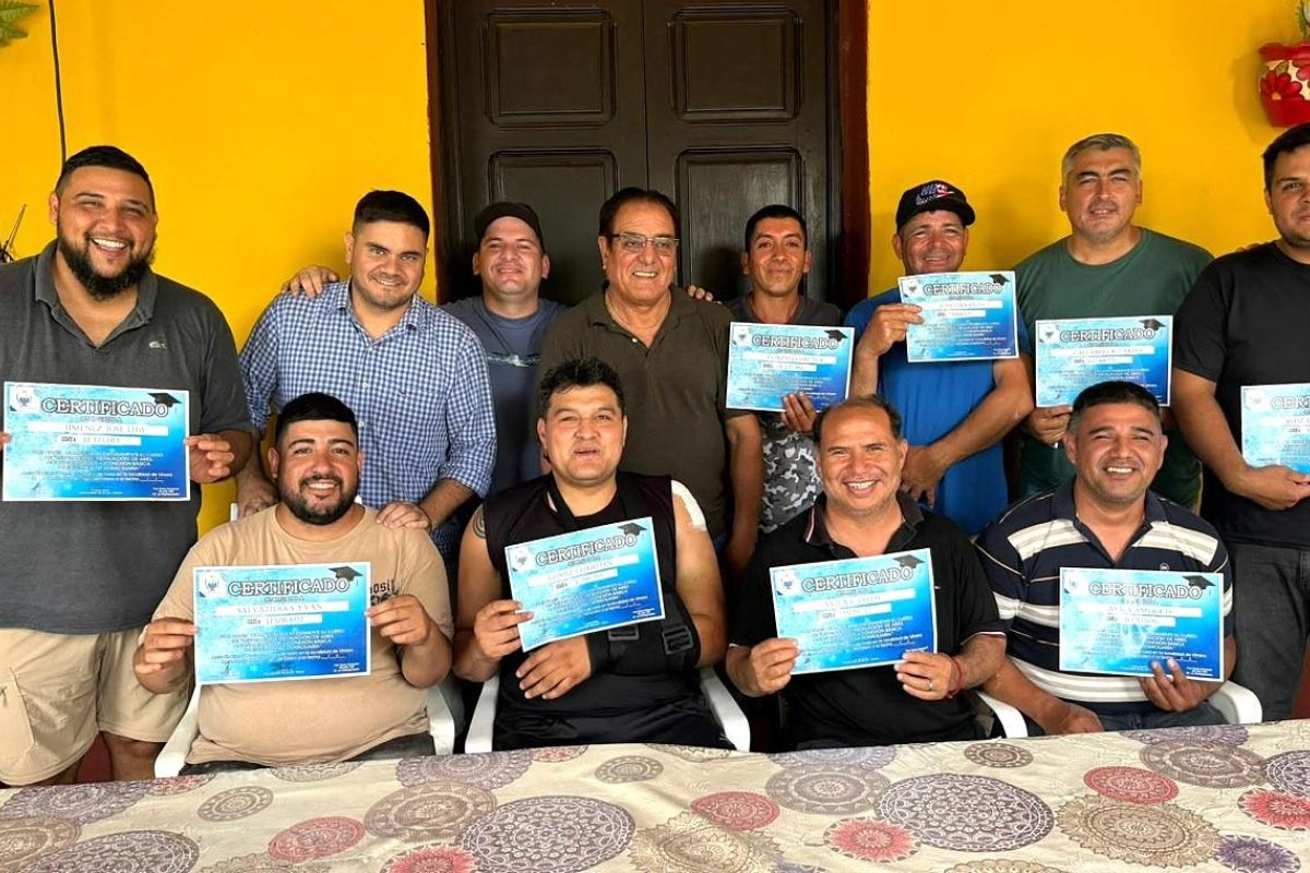 Vinará: Finalización de cursos de electricidad y refrigeración con certificación