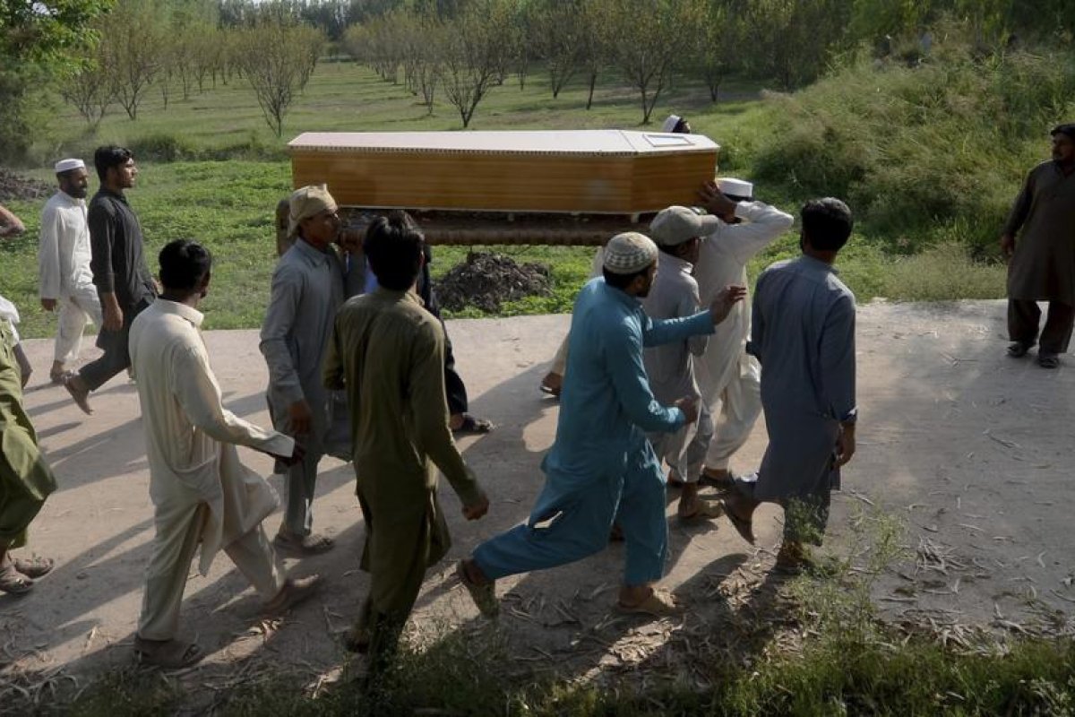 Un profesor mata a tiros a otro tras discutir acaloradamente sobre temas religiosos en Pakistán