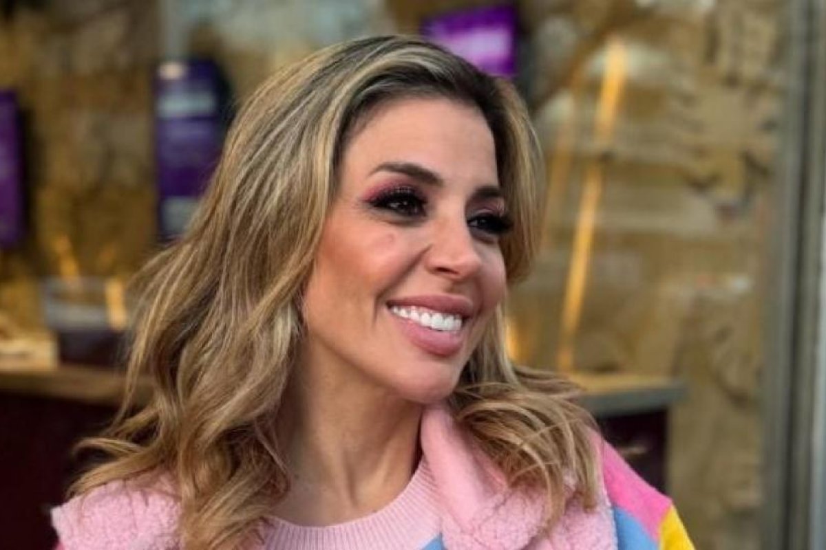 Virginia Gallardo enfrenta críticas por su campaña a favor de perros callejeros