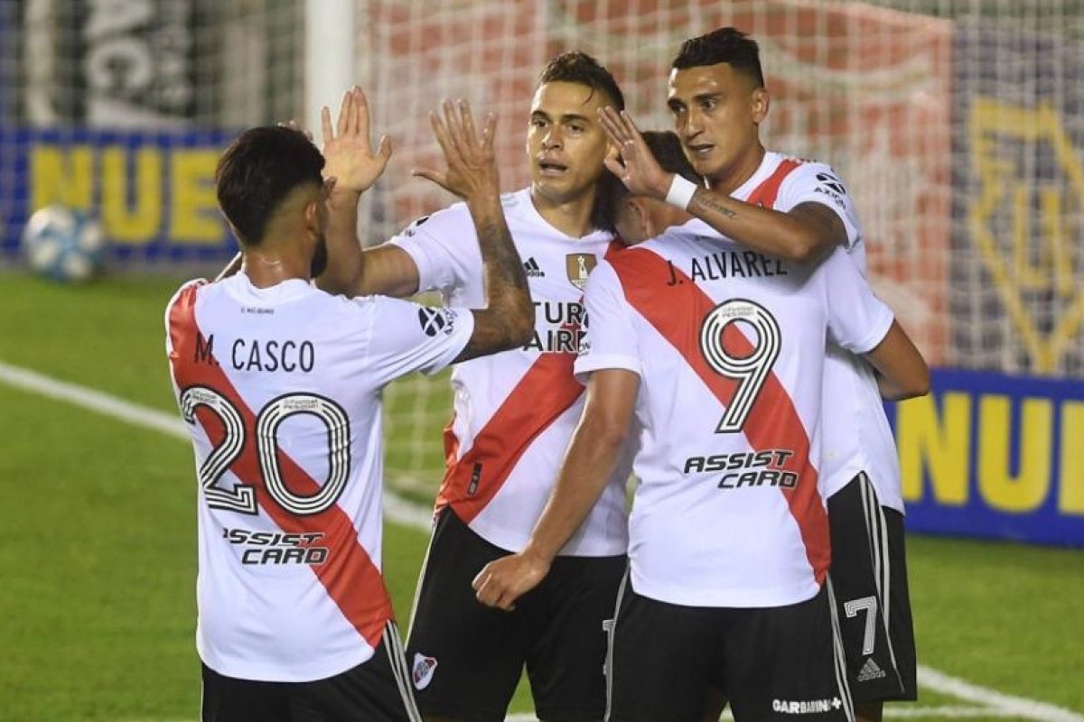 River debuta ante Estudiantes, que tendrá el debut de Zielinski