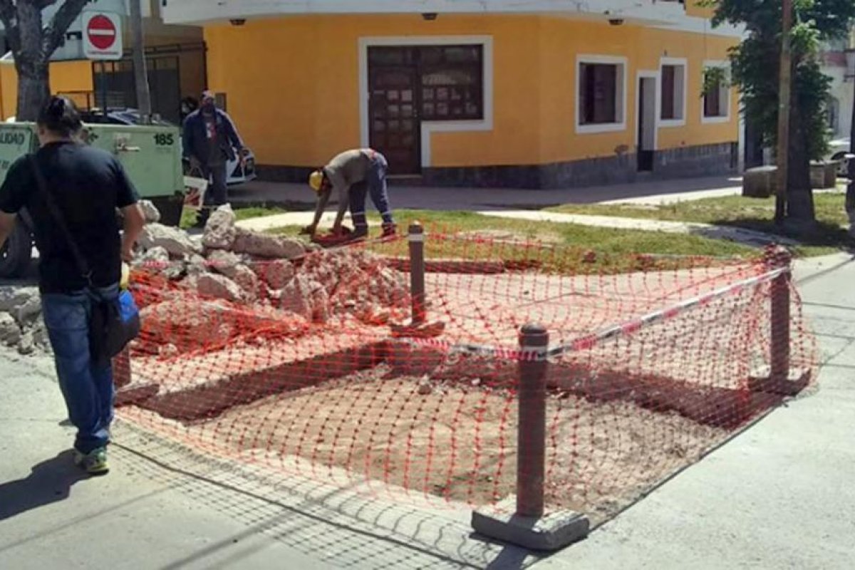 Personal municipal realiza trabajos de bacheo integral en el centro termense