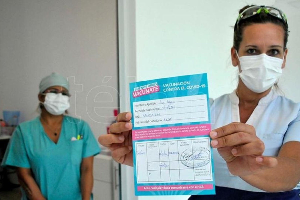 Una enfermera de La Plata, la primera persona que recibió la vacuna contra el coronavirus