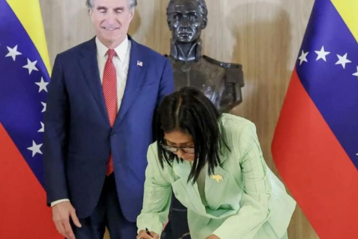 Estados Unidos y Venezuela restablecen relaciones diplomáticas clave