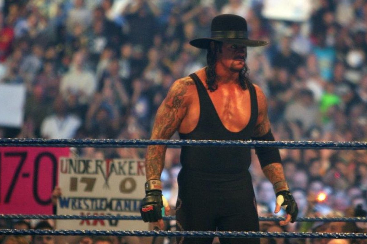El fin de una época: las redes lloran el punto final en la carrera del legendario luchador The Undertaker