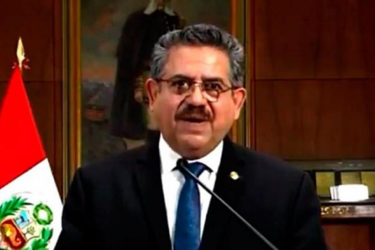 Renunció Manuel Merino, el presidente interino de Perú