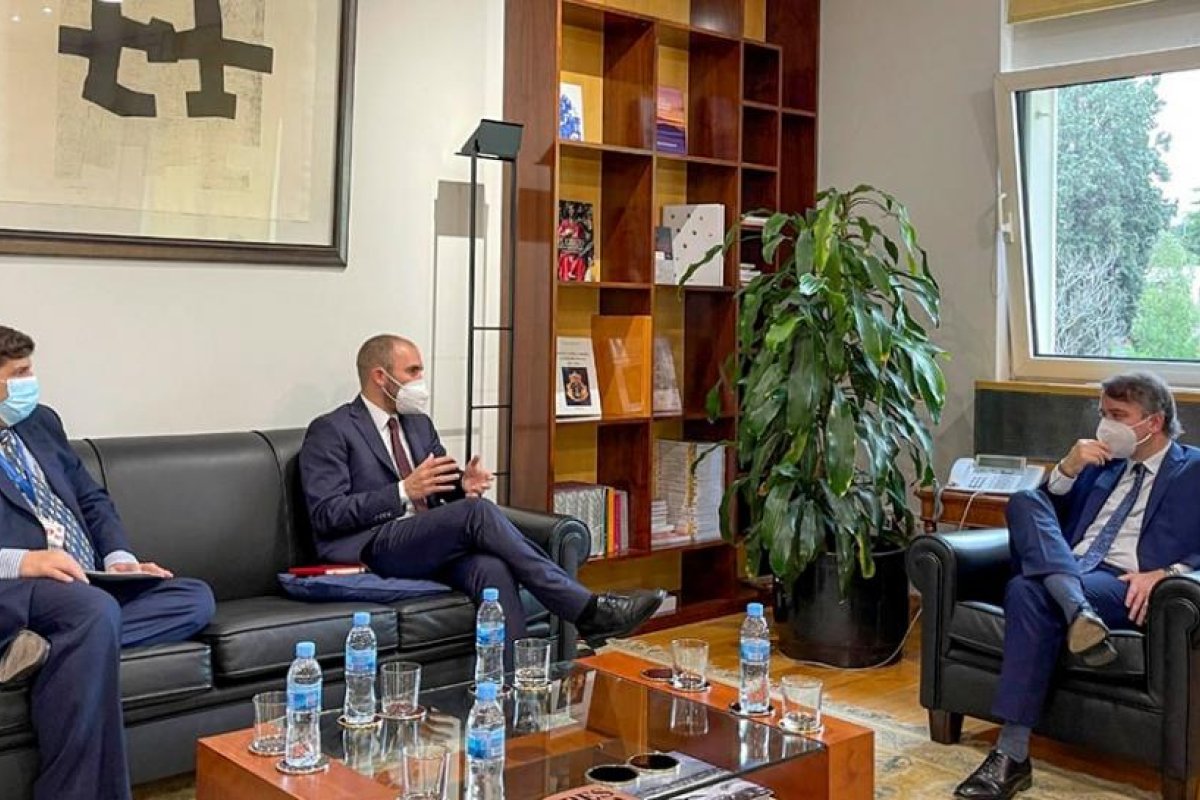 Positivo saldo de la gira de Guzmán para conseguir aval a las negociaciones con el FMI y el Club de París