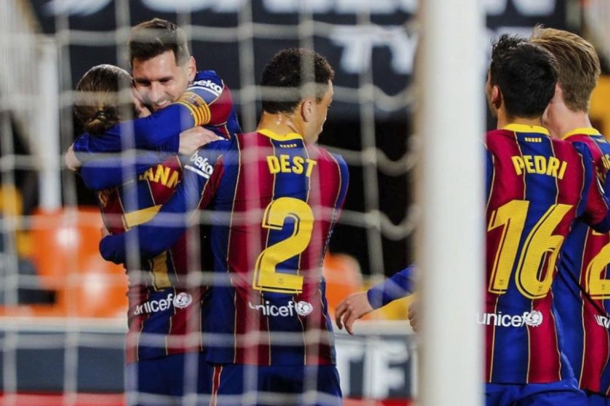 Atlético Madrid y Barcelona, un duelo que puede definir el campeonato