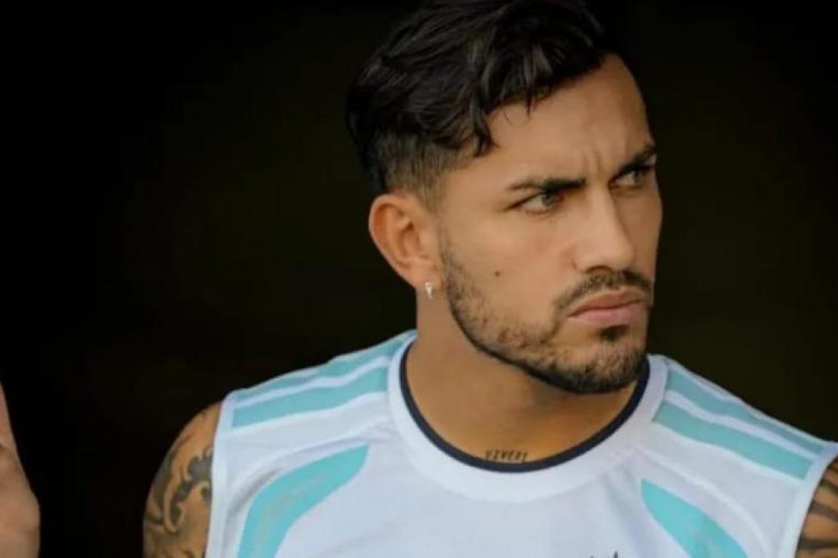Lesión de Paredes genera incertidumbre para amistosos de Argentina