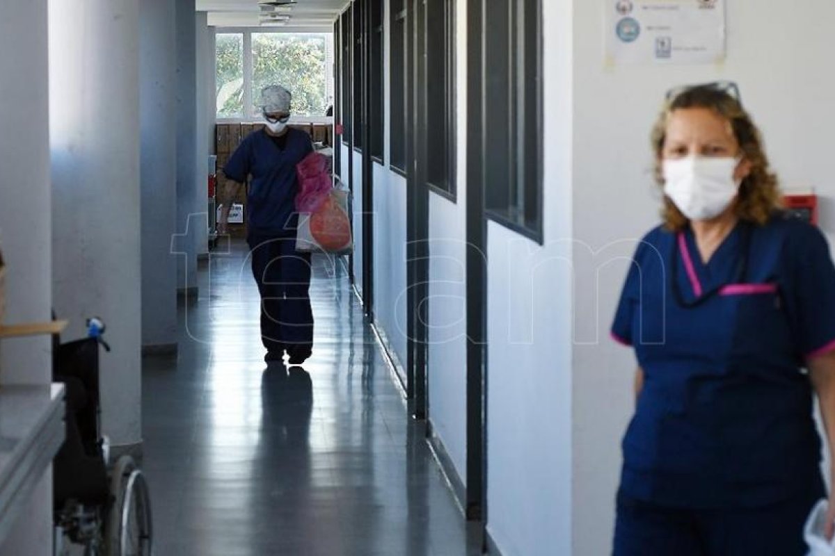Kreplak: "Se observa una caída consistente de contagios de coronavirus en el AMBA"