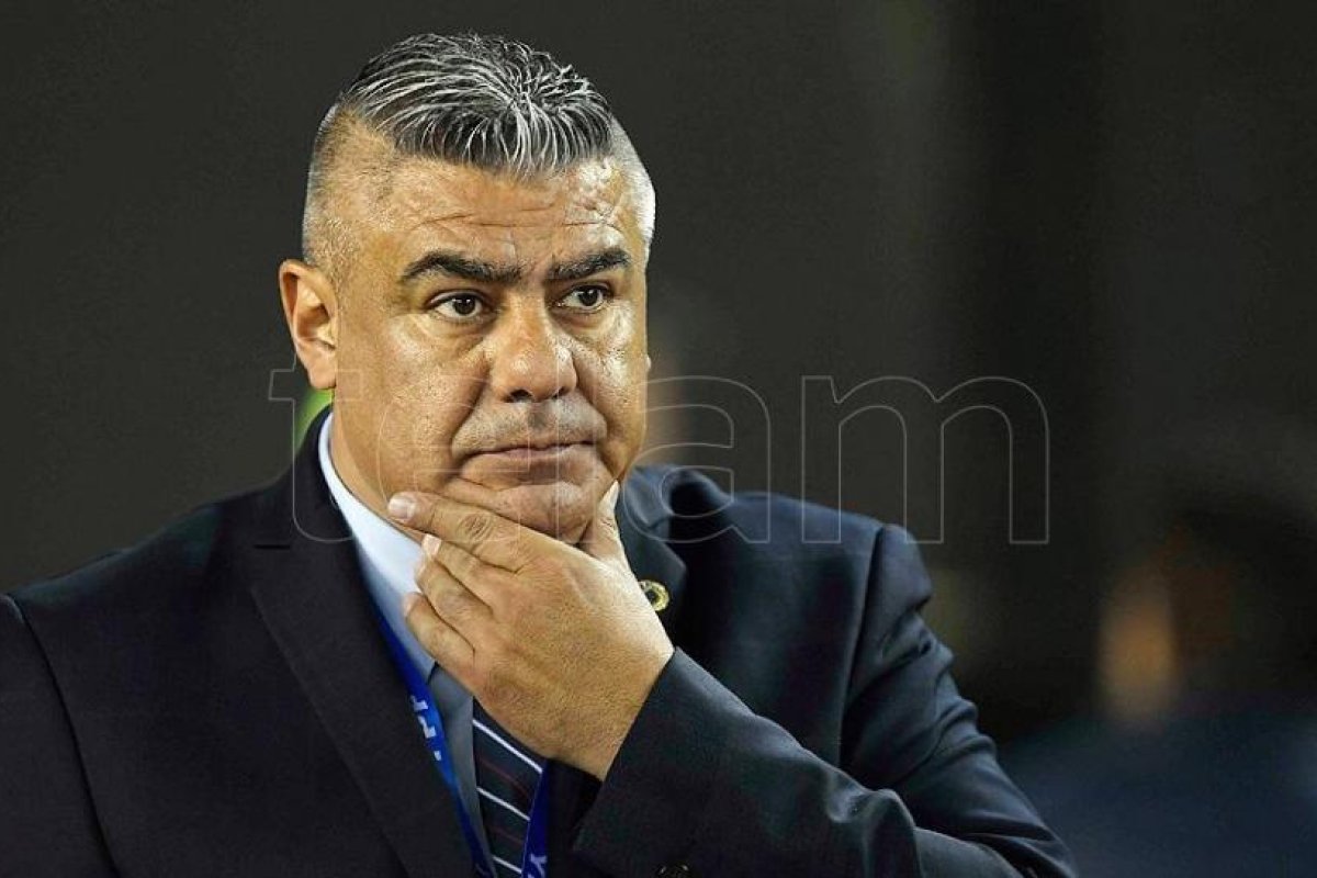 El presidente de San Martín de Tucumán apuntó contra Chiqui Tapia