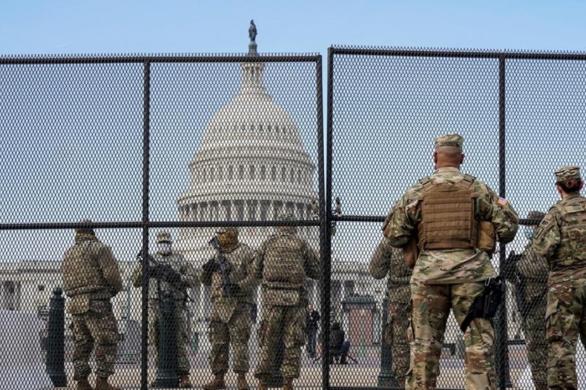 El Pentágono anuncia medidas para afrontar el extremismo de derecha en el Ejército