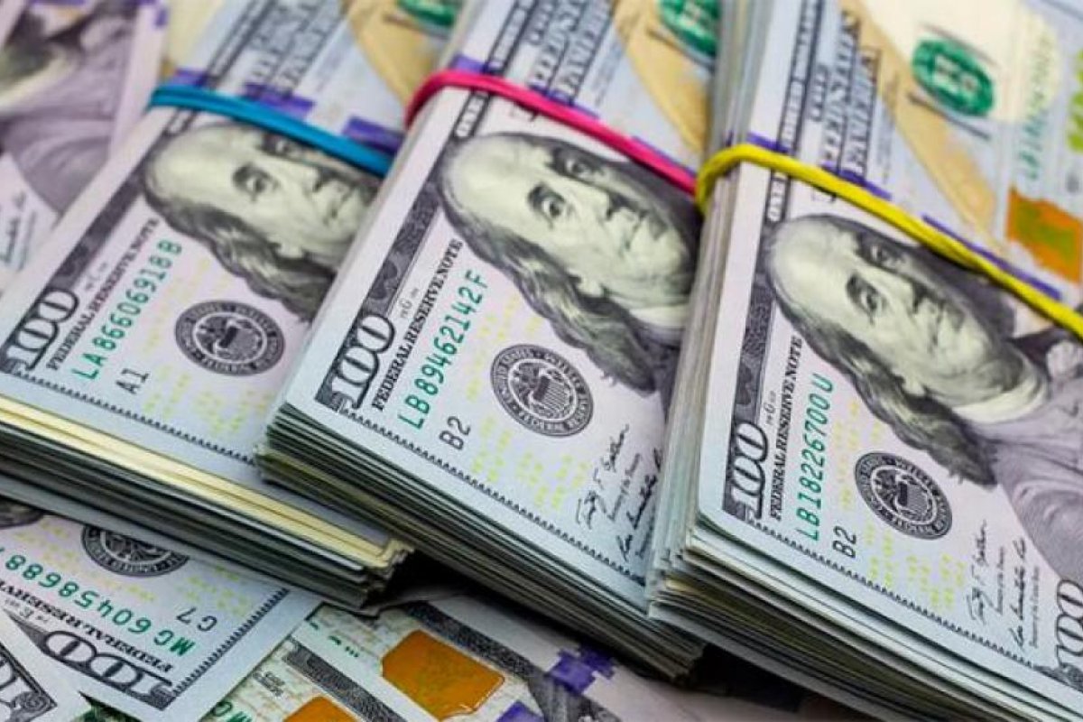 El dólar blue subió a $172 y el Banco Central debió vender 72 millones