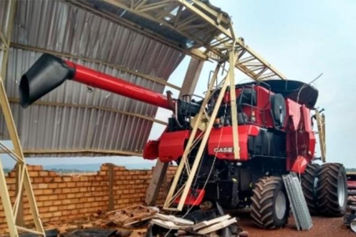 La "cola de un tornado" dejó unas 40 familias afectadas en el interior