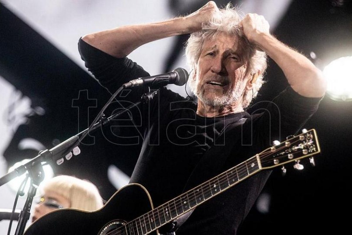 Waters acusó a Gilmour de construir "una falsa narrativa" y exagerar su rol en Pink Floyd