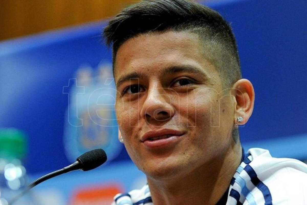 Desde el lunes próximo Marcos Rojo será jugador de Boca y el martes trabajará con el plantel