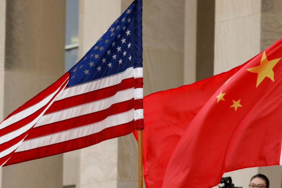 China: "EE.UU. socavó el trabajo de organismos como la OMS y la lucha internacional contra la pandemia, pero sigue actuando como si nada"