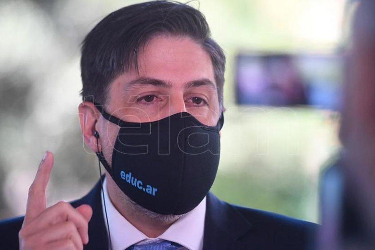 Trotta ratificó el inicio de clases presenciales: "Es un regreso seguro, con protocolos"