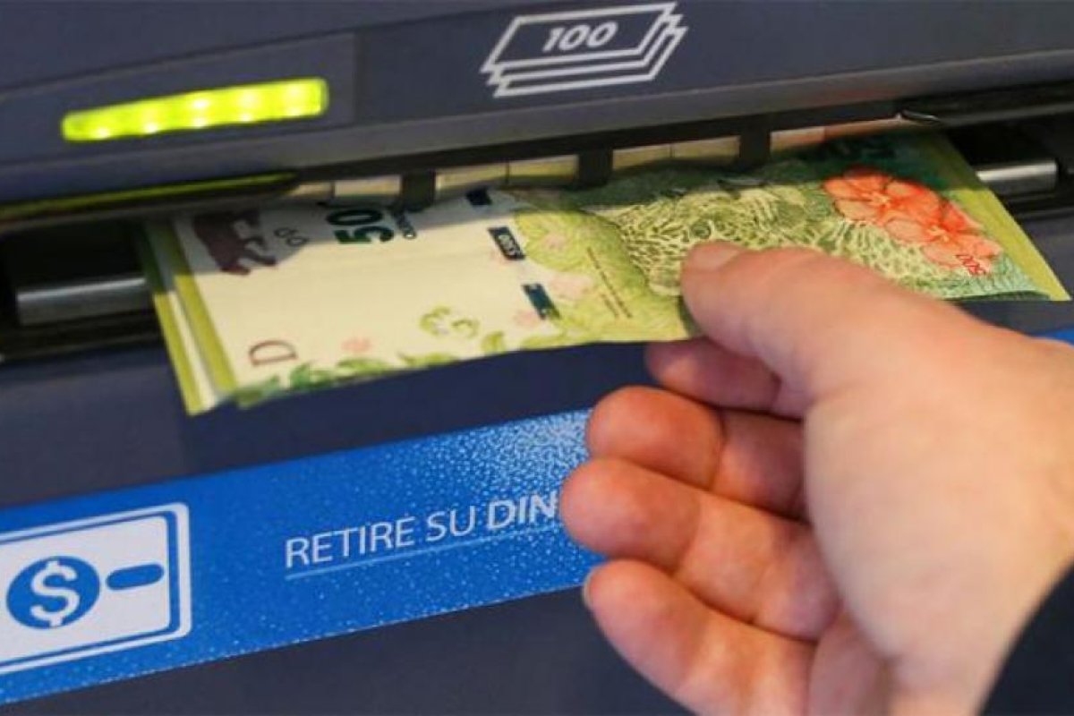 Con el nuevo aumento del 5%, ¿cuánto será la jubilación mínima y la AUH?