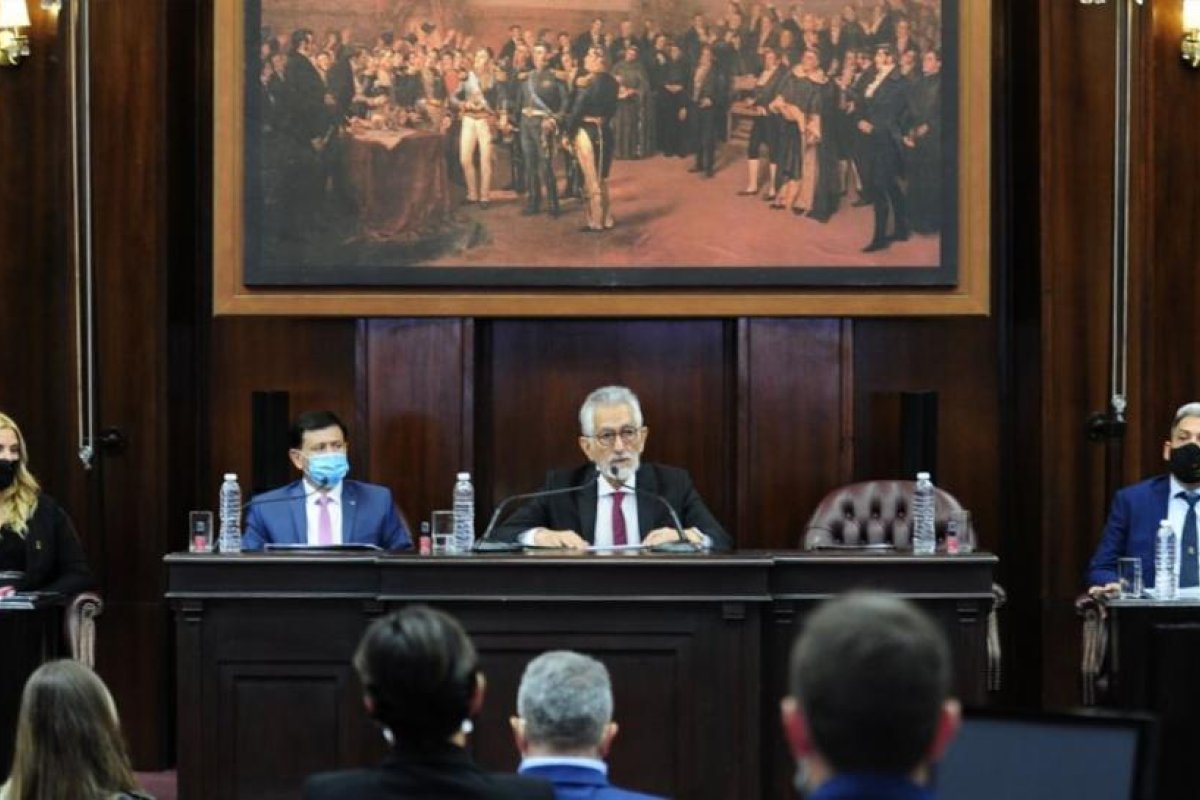 Rodríguez Saá anunció inversiones por 26 mil millones de pesos