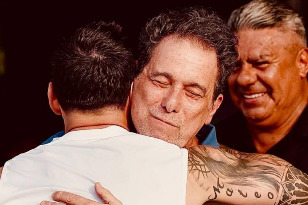 Andrés Calamaro sorprende a la Selección Argentina antes de enfrentar a Cabo Verde