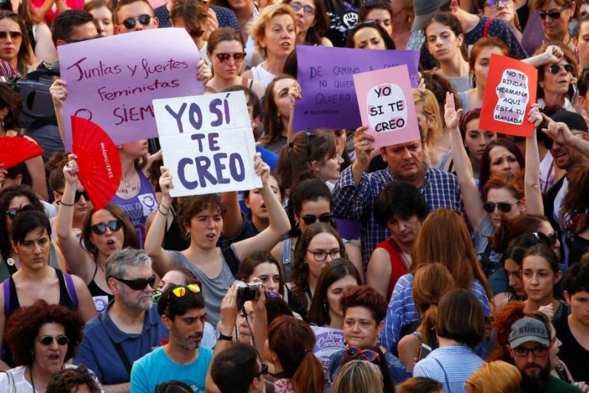 Condenas de 13 a 31 años de prisión para tres hombres que violaron en grupo a una joven de 18 años en España