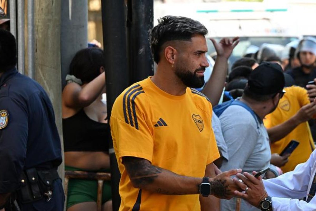 Racing y Boca Juniors: Posibles Negociaciones por Milton Giménez y Gabriel Rojas