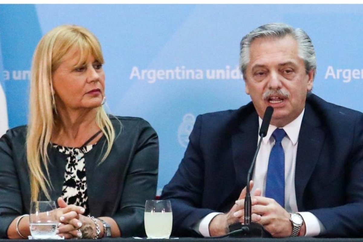 El Gobierno pule el proyecto para crear un "tribunal intermedio" que limite el rol de la Corte en causas de corrupción
