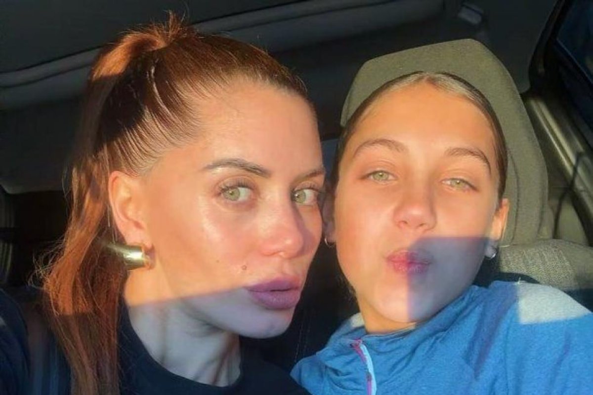 Valeria Aquino enfrenta solicitud de inhabilitación por exponer a su hija al volante