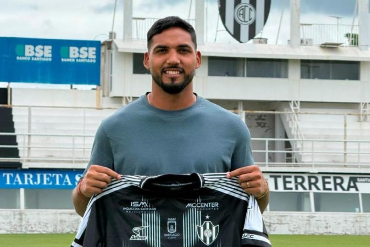 Refuerzos en Central Córdoba: Maciel y Segovia se suman al equipo