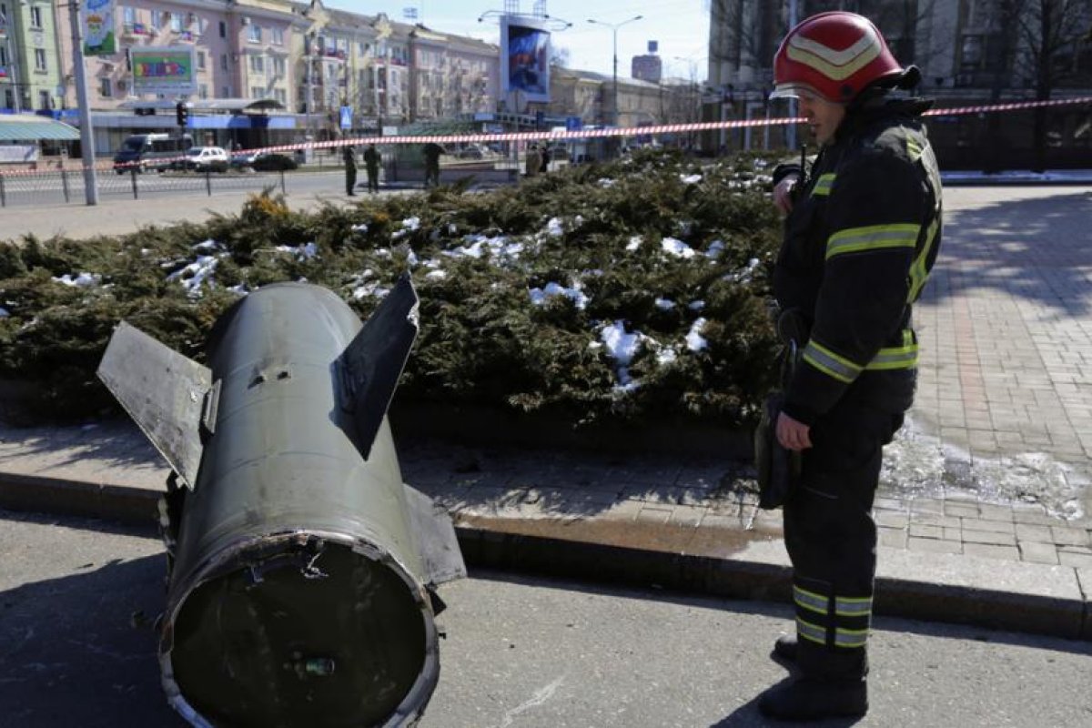 Un periódico italiano hace pasar imágenes de un ataque de fuerzas ucranianas en Donetsk como resultado de una agresión rusa y Moscú responde
