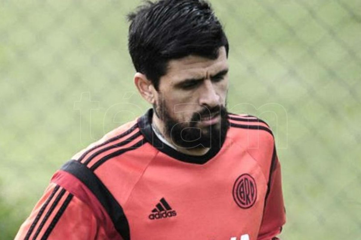 Se retiró "Lucho" González, el segundo futbolista argentino más ganador de la historia