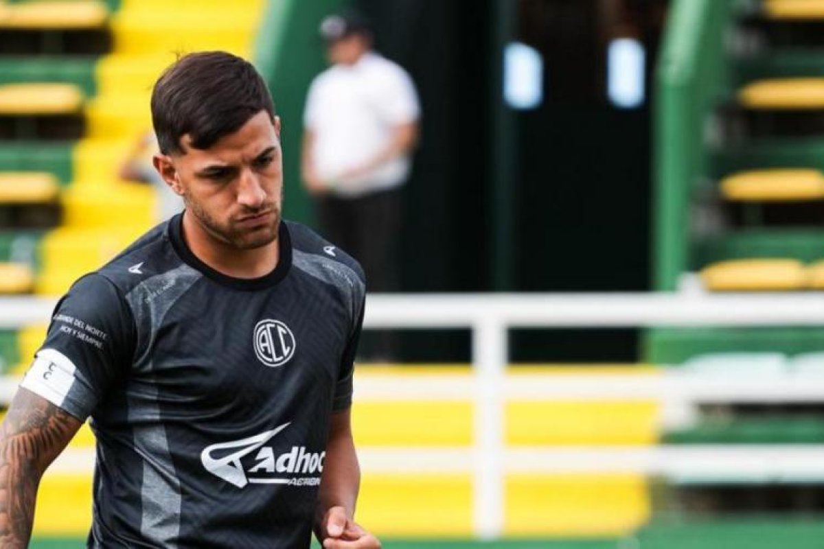 Lucas Pusineri ultiman detalles para enfrentar a Deportivo Riestra