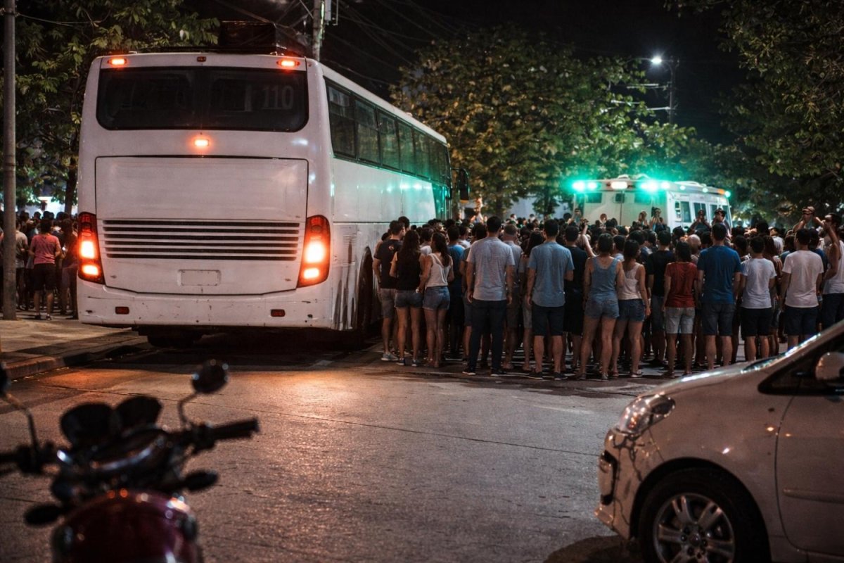 Padre arriesga su vida para proteger a su hijo en Ruta 9 frente al parque Pulgarcito